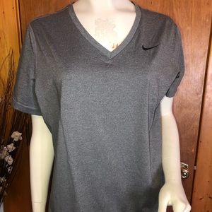 Women’s Nike training shirt
